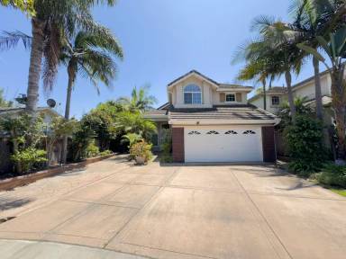 Main picture of 353 Date Ave