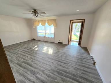 Main picture of 1133 N Howard Ave