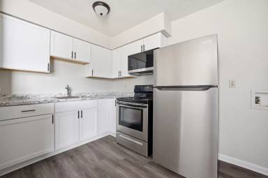 Main picture of 2916 Pleasant Ave