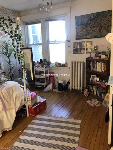 Main picture of 1367 Commonwealth Ave