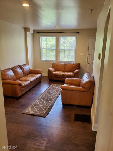 Main picture of 906 N Rosedale St