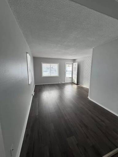 Main picture of 11099 Lozier Ave