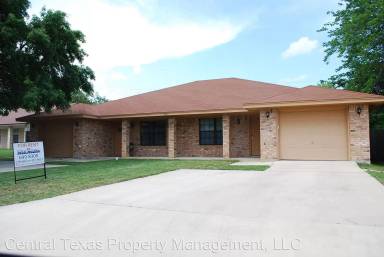 Main picture of 223 E Beeline Ln