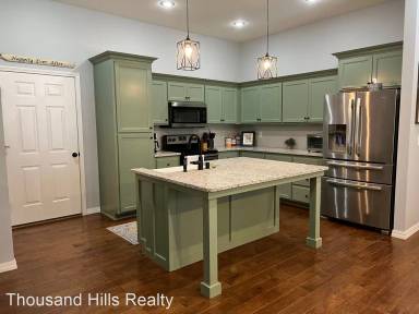 Main picture of 161 N Ridge Pl
