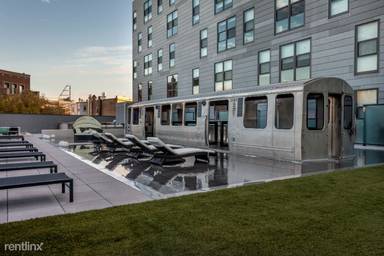 Main picture of L Logan Square