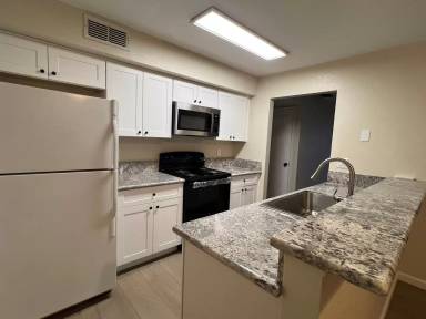 Main picture of 600 Del Verde Cir