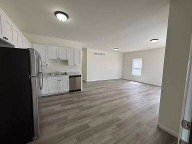 Main picture of 4 Quail Run Blvd