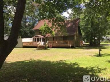 Main picture of 123 Clemson Rd