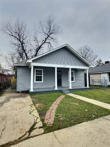 Main picture of 2420 Norman Ave