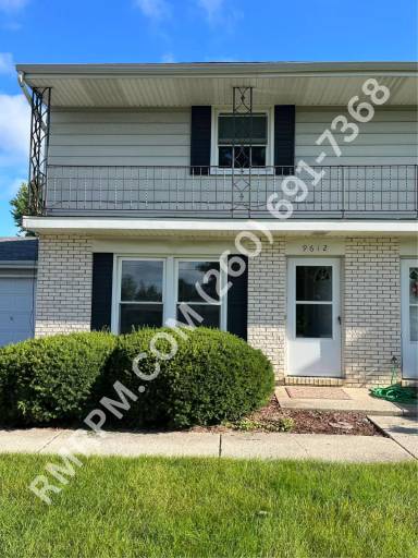 Main picture of 9610 Aboite Center Rd