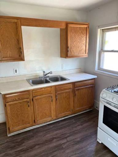 Main picture of 408 Oak Ave