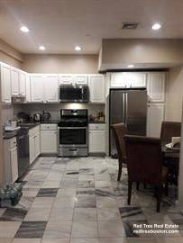 Main picture of 1857G Beacon St