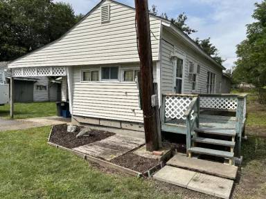 Main picture of 427 Brook St