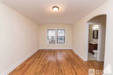 Main picture of Arlington Building