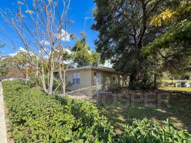 Main picture of 810 Eresken Ave