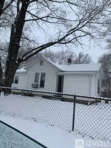 Main picture of 317 SE Swygart St