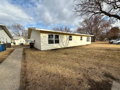 Main picture of 1310 Gardenette Dr