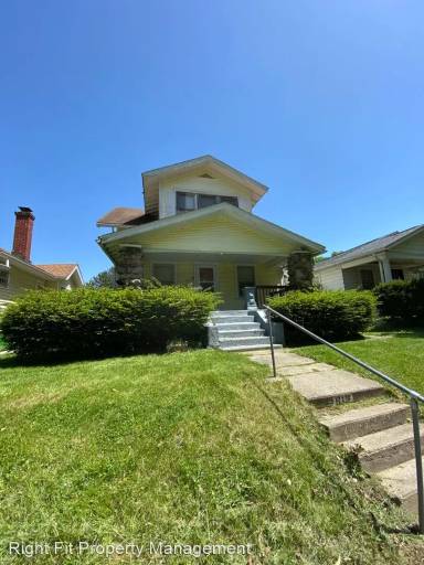 Main picture of 812 Walton Ave