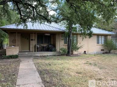 Main picture of 1021 Harrington Ave