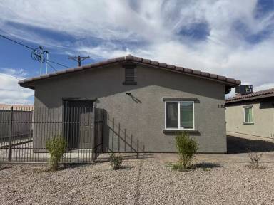 Main picture of 1123 N 14th Ave