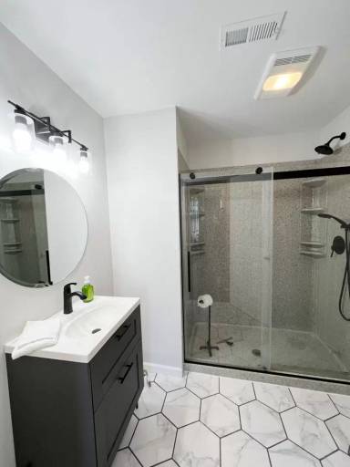 Main picture of 2807 W 41st Ave