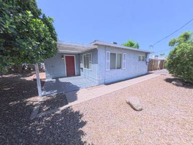 Main picture of 756 E University Dr
