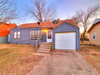 Main picture of 8324 Arlington Dr