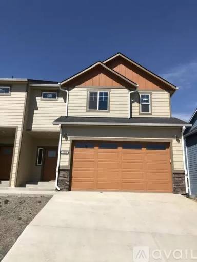 Main picture of 1368 SW Center St