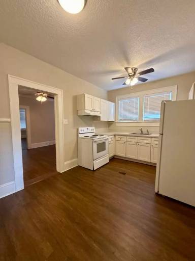 Main picture of 2047 Myra St