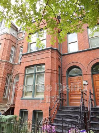 Main picture of 1130 5th St NW