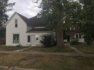 Main picture of 2619 Thomes Ave