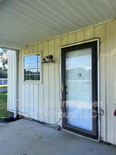 Main picture of 2439 Highway 411 N