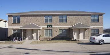 Main picture of 711 S Amy Ln