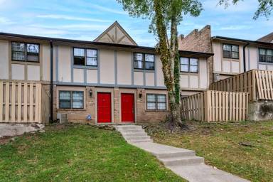 Main picture of Southern Oaks Apartments