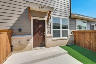 Main picture of 659 Wheatfield Dr