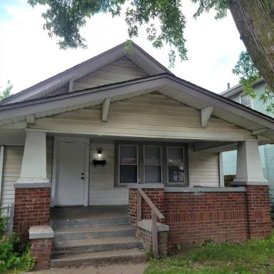 Main picture of 222 N Pershing Ave