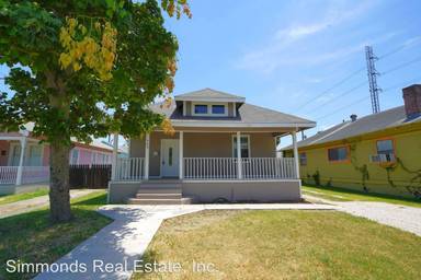 Main picture of 202 Loretta Pl