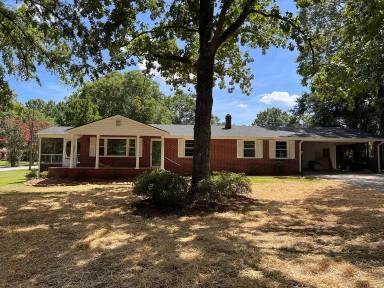 Main picture of 202 Inn Cir