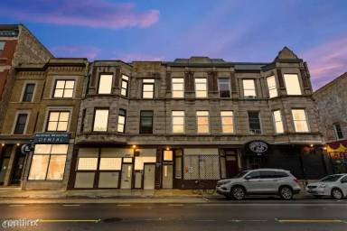 Main picture of 2309 W North Ave