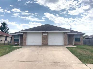 Main picture of 2700 Alma Dr