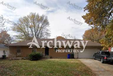 Main picture of 7508 Maple Ln