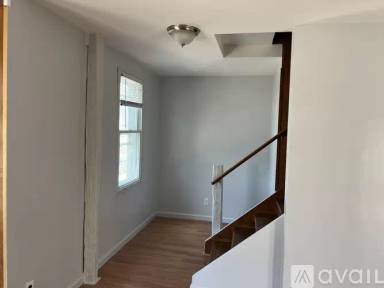 Main picture of 1586 Foster Ave