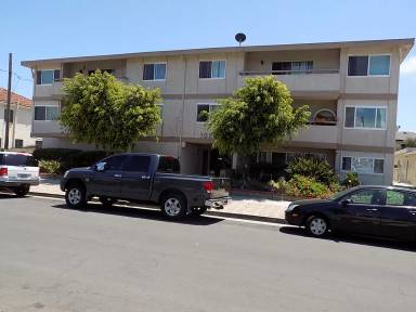 Main picture of 1025 W 8th St