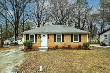 Main picture of 512 E Robinson St