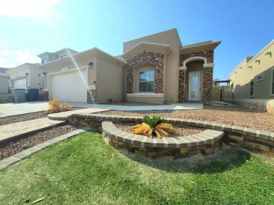 Main picture of 7852 Enchanted View Dr