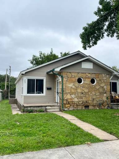 Main picture of 723 Chestnut Ave