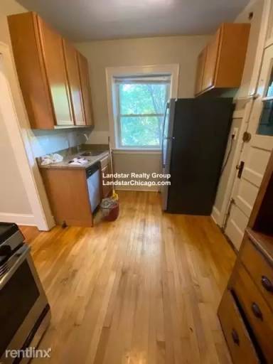 Main picture of 6600 N Bosworth Ave