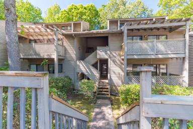 Main picture of 1010 Village Creek Dr