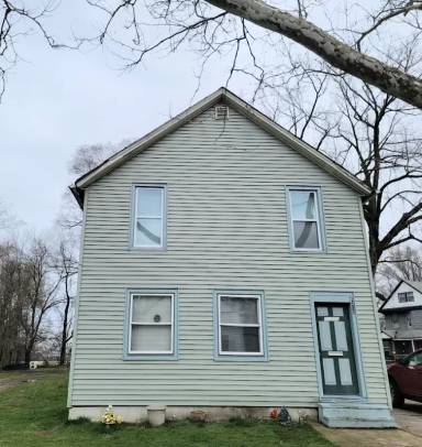 Main picture of 6215 Carpenter Ave