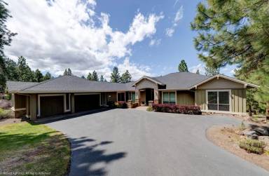 Main picture of 1618 NW Overlook Dr